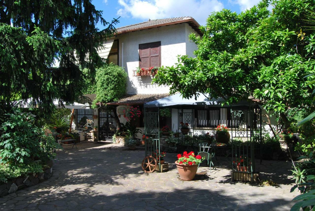 Casa Pontecorvi Panzió Velletri Kültér fotó