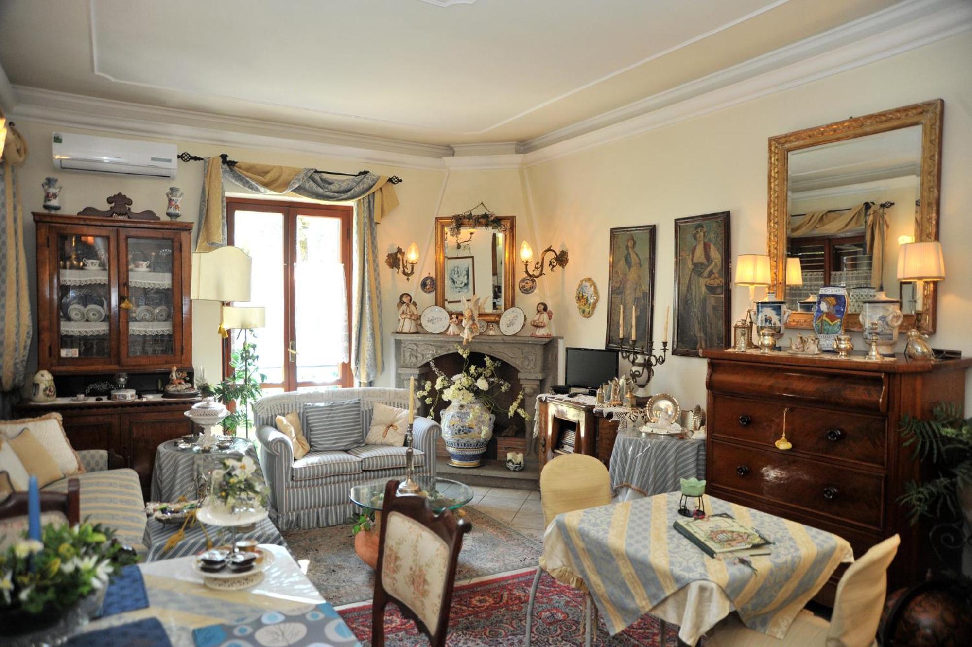 Casa Pontecorvi Panzió Velletri Kültér fotó