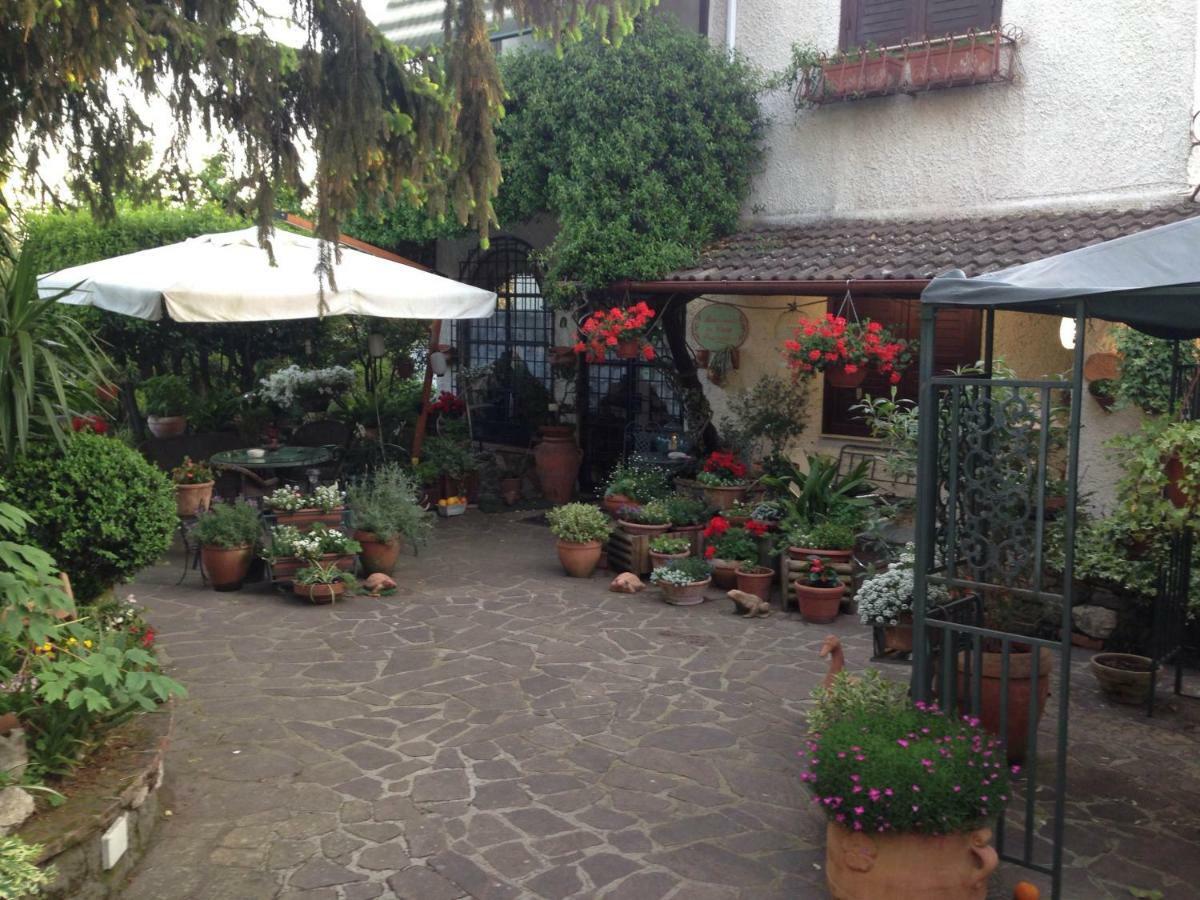 Casa Pontecorvi Panzió Velletri Kültér fotó